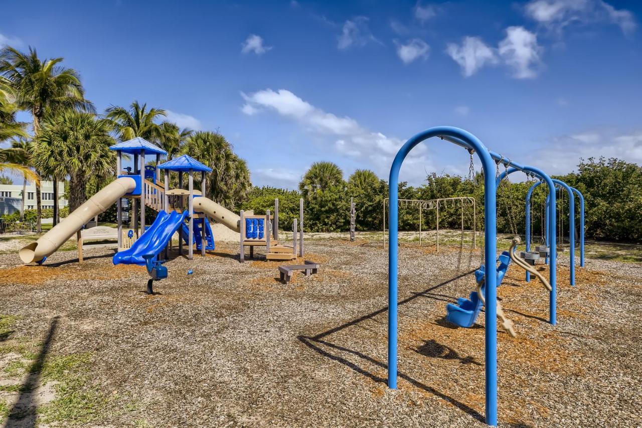Aparthotel Singer Island Stunner 2 Br Palm Beach Shores Exterior foto