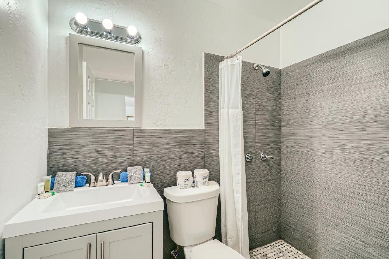 Aparthotel Singer Island Stunner 2 Br Palm Beach Shores Exterior foto